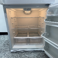 Kenmore Refrigerator Freezer Combo image 3